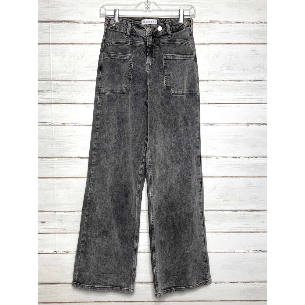 Blakely Gray Wide Leg Jeans Size 3 High Rise Utility Pocket Raw Hem